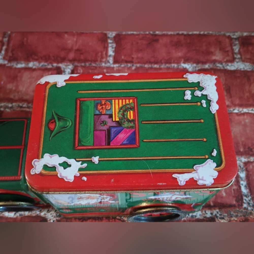 𝑺𝒂𝒏𝒕𝒂'𝒔 𝑵𝒐𝒓𝒕𝒉 𝑷𝒐𝒍𝒆 𝑫𝒆𝒍𝒊𝒗𝒆𝒓𝒚 𝑻𝒊𝒏 𝑽𝒕𝒈.𝑻𝒓𝒖𝒄𝒌 - Picture 10 of 16